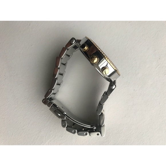 • MICHAEL KORS watch • - Picture 8 of 8